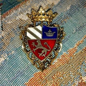 Filigreé crest pin, edwardian period